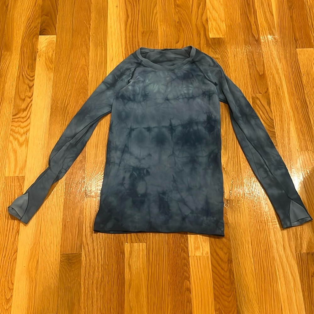lululemon swiftly tech long sleeve blue tie dye/marble